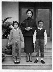 Mommy Victor Pearl